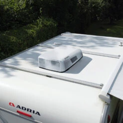 Mestic Dakairconditioner RTA-2600 15 Mestic Dakairconditioner RTA-2600 -Kampeerhal Roden Mestic Dakairconditioner RTA 2600 8