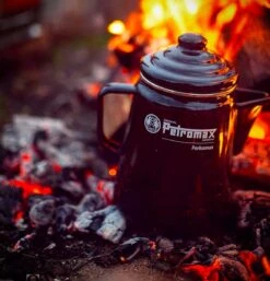 Petromax Emaille Percolator Perkomax Zwart 1.3 L -Kampeerhal Roden Petromax Emaille Percolator Petromax Zwart 1.3 L 4