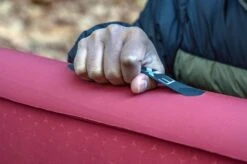 Exped Megamat Max Duo LW+ Burgundy -Kampeerhal Roden exped megamat max duo lw burgundy handvat