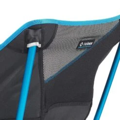 Helinox Cafe Chair -Kampeerhal Roden helinox cafe chair black dichtbij